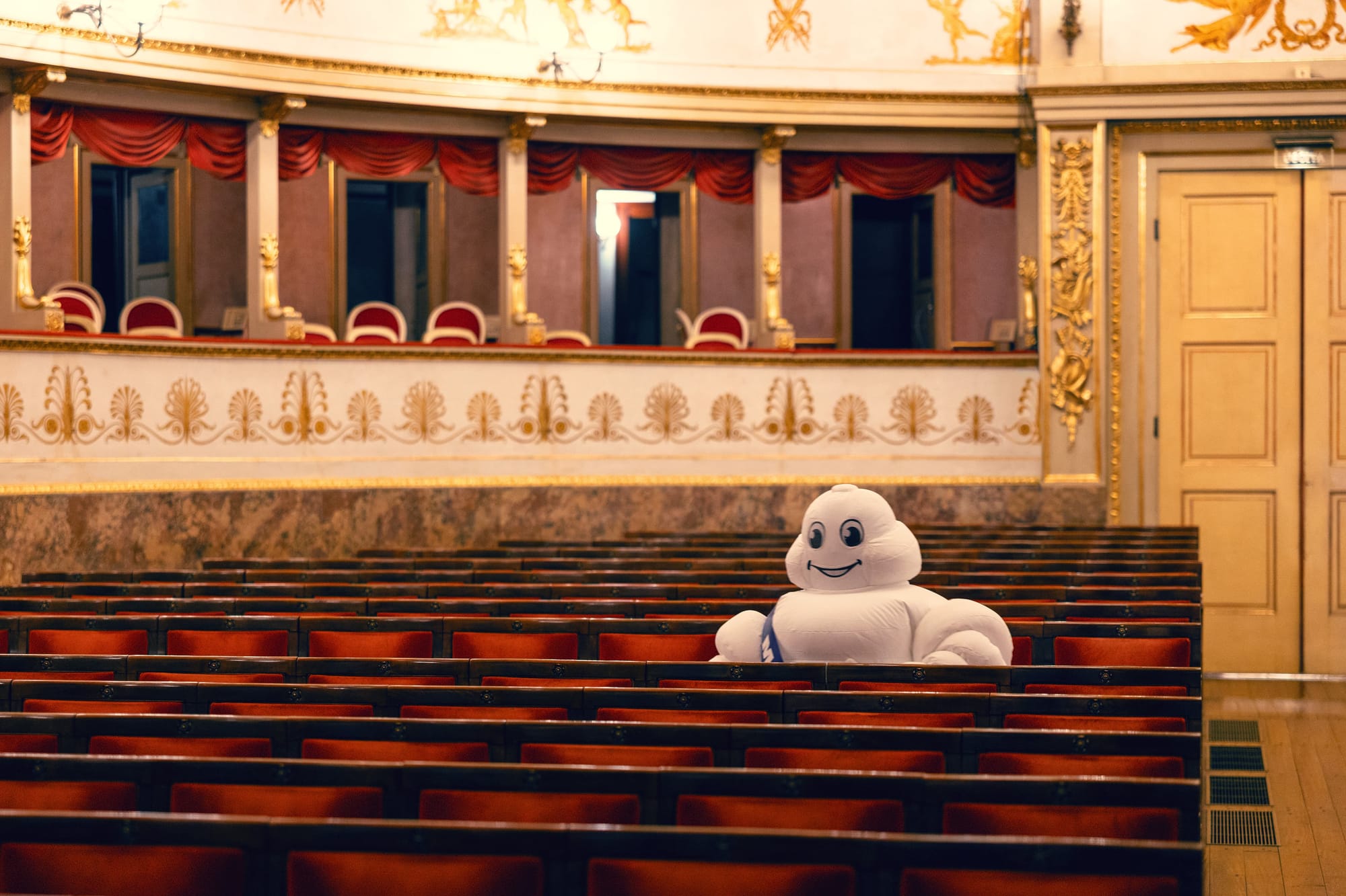 Tiramisu Balls and the Handsy Mayor 🖐🏻